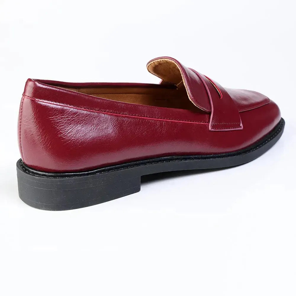 Madison Bliss 4 Loafer With Saddle - Burgundy