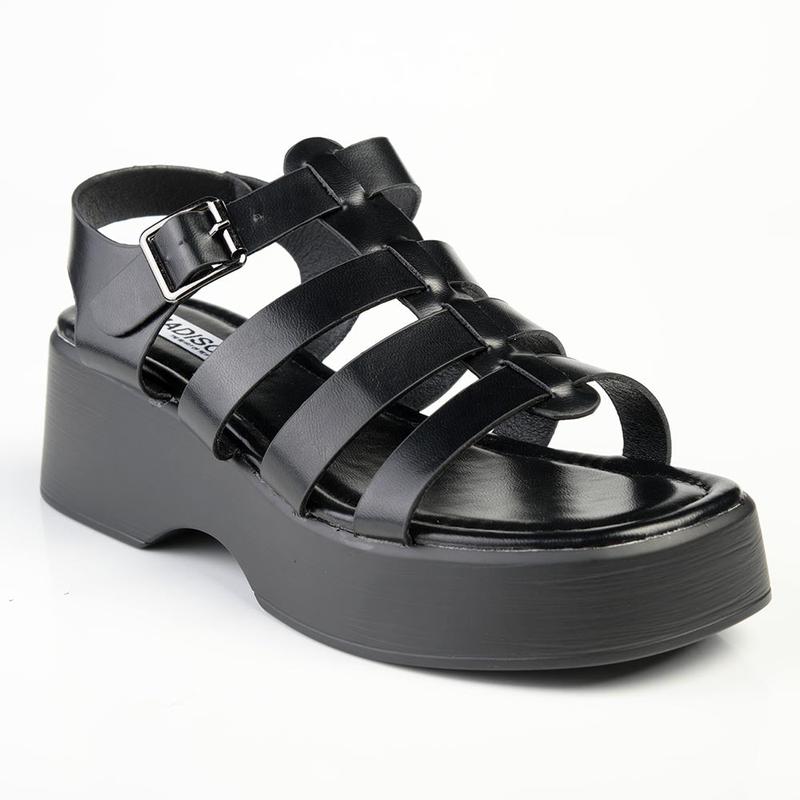Madison Jizelle Platform Sandals - Black – Madison Heart of