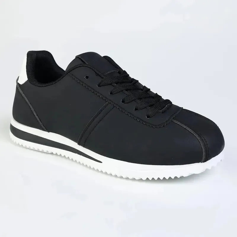 Madison Juri Sneaker - Black/White