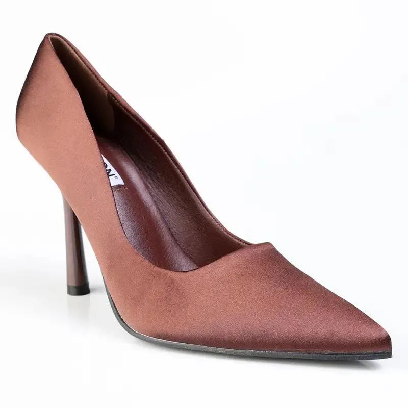 Madison Lila 7 Basic Court HourGlass Heel - Brown