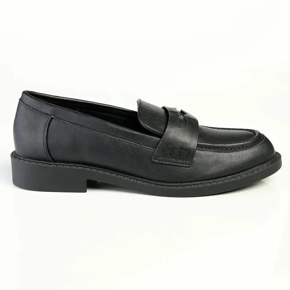 Madison Magnolia Loafer with Saddle - Black