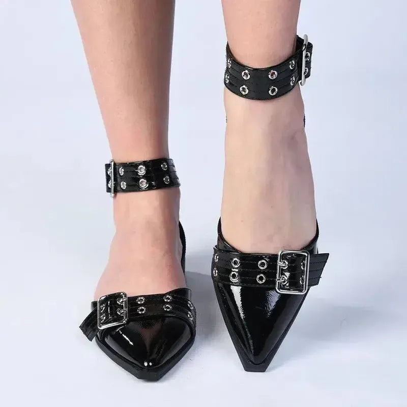 Madison Mallory Pump - Black