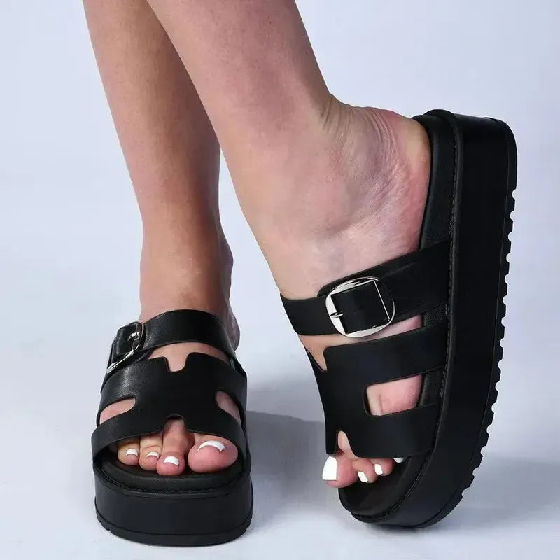 Madison Maple Sandals - Black