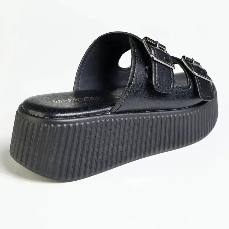 Madison Max Sandal - Black