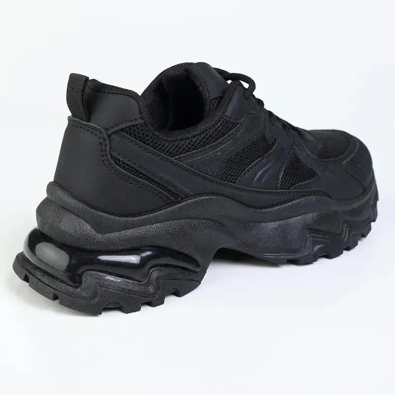 Madison Moxie Sneaker - Black