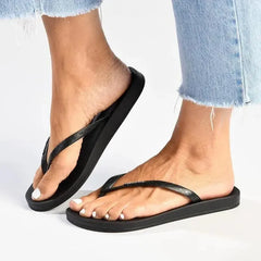 Ipanema  Anatonica Thong Sandals - Black