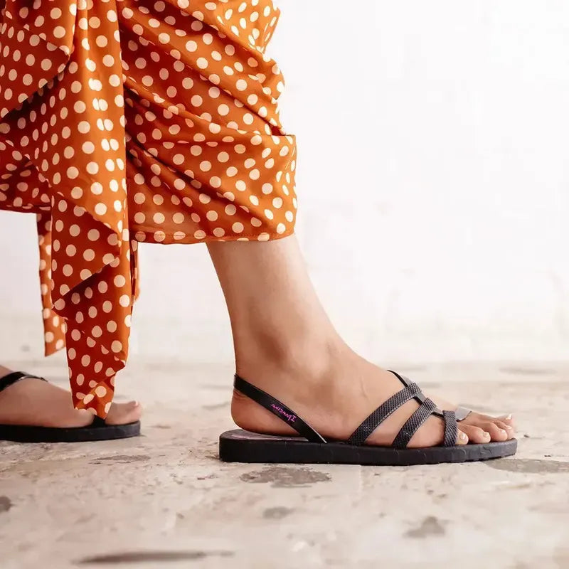 Ipanema Diversa Strappy Slingback Sandal - Black Lilac