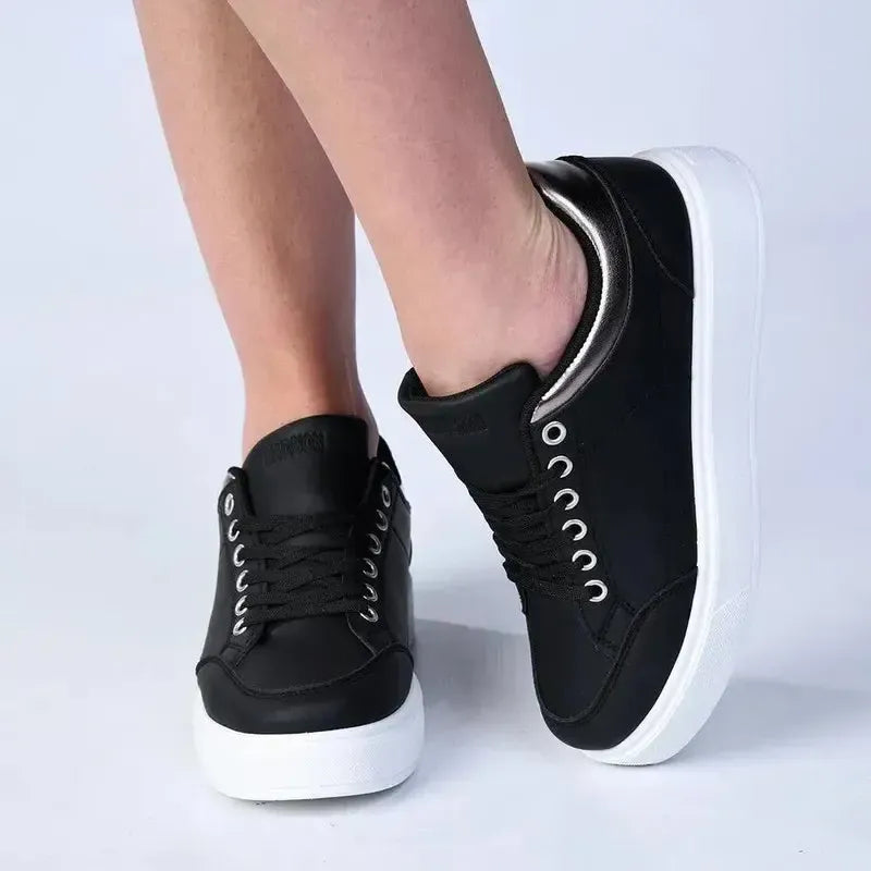 Madison Brynn Sneaker - Black
