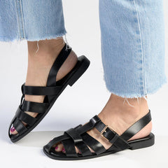 Madison Jerry Closed Toe Sandal - Black